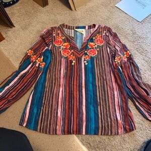 Savanna Jane sz M floral embroidered V-neck, long sleeve blouse